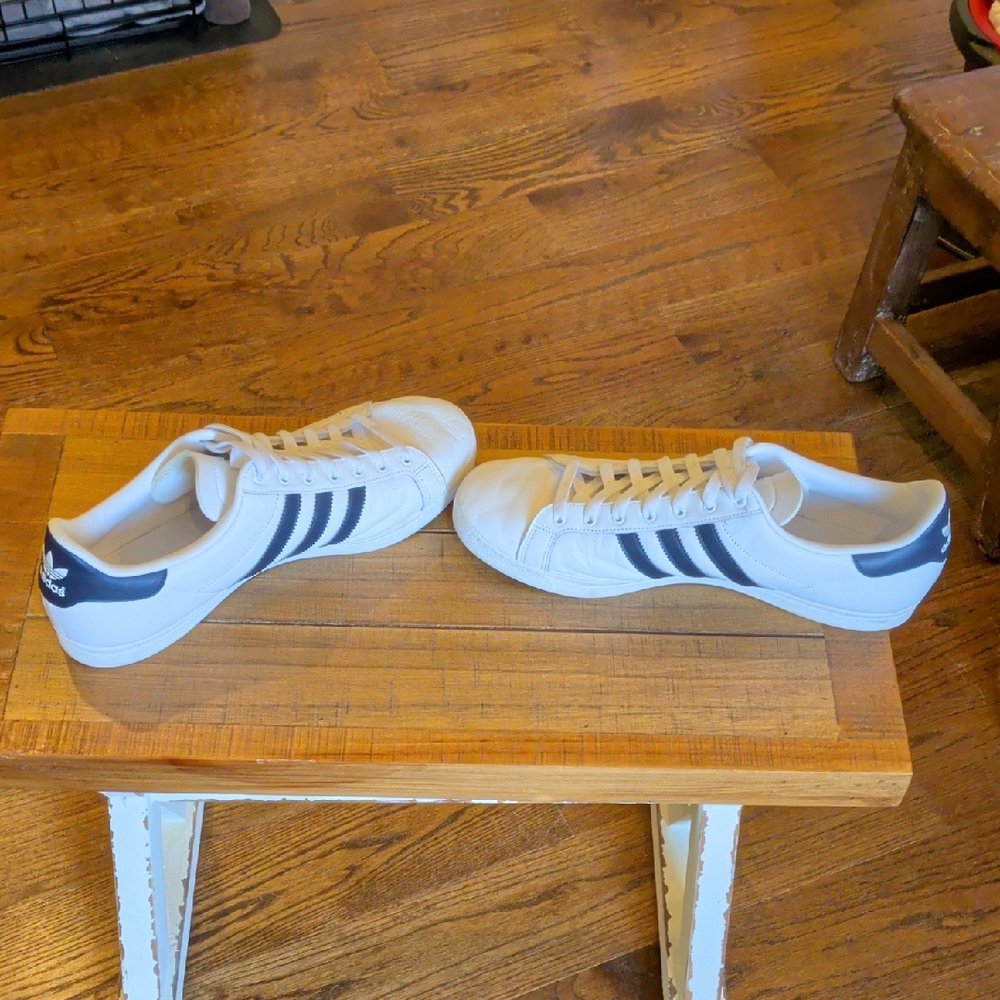 Adidas White & Navy Blue Men's 12.5 Shoes
